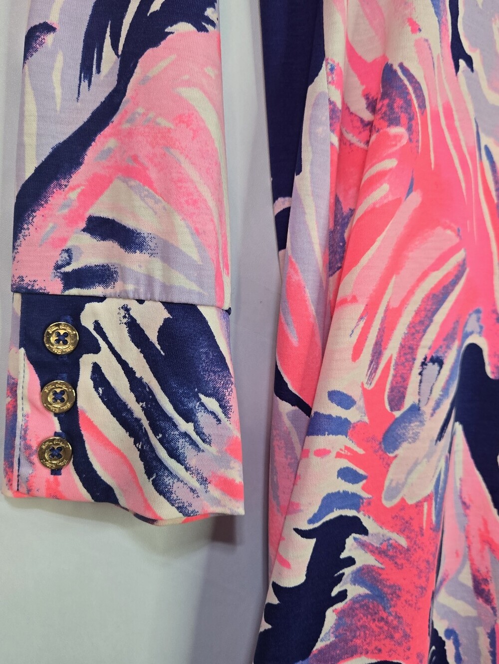 Lilly Pulitzer Sz XS Colorful, Coastal Scoop Neck Dress, Gold Button Details - Picture 5 of 11